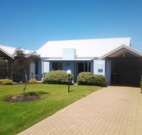 Seaside Villas - Accommodation Sunshine Coast