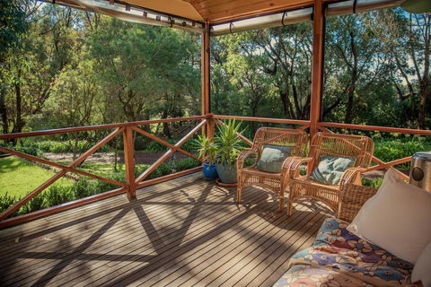Secluded Homestead Amongst The Trees - Accommodation Sunshine Coast 0