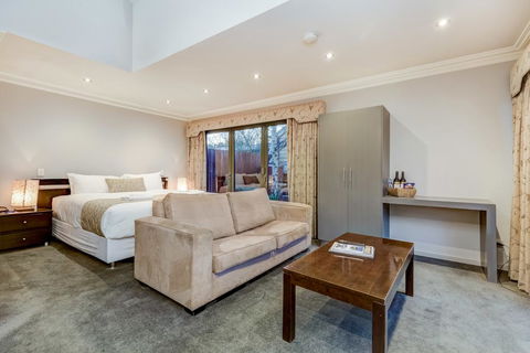 Seymours On Lydiard - Accommodation Sunshine Coast 0