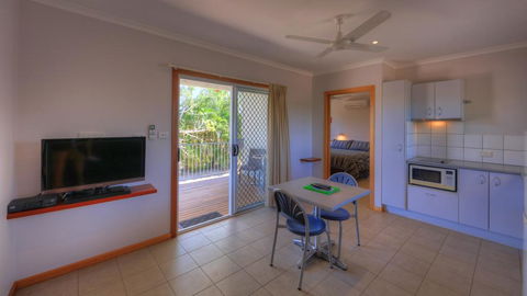 Shady Lane Tourist Park - Accommodation Sunshine Coast 0