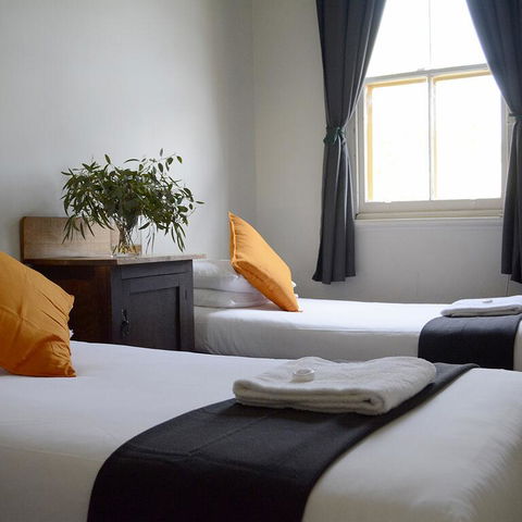 Shamrock Hotel Motel Temora - Accommodation Sunshine Coast 1