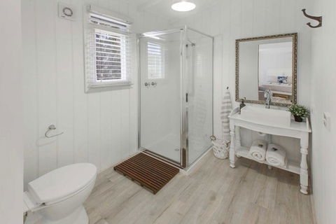 Shearers Cottage - Pet Friendly Holiday Accommodation - Accommodation Sunshine Coast 2