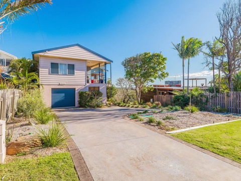 Shelleys 21 Pacific Street - Accommodation Sunshine Coast 3