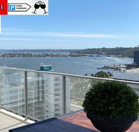 SKY GARDENS SUNSET RIVER VIEW NETFLIX WINE PARKING - Accommodation Sunshine Coast