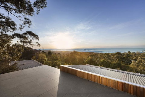 Skyluxe Luxury Retreat With Water Views And Deluxe Interior From Every Room - Accommodation Sunshine Coast 1