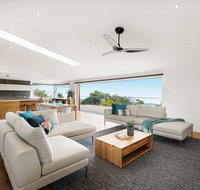 Skyluxe Luxury Retreat with water views and deluxe interior from every room - Accommodation Sunshine Coast