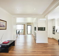Skymirror Villa - Accommodation Sunshine Coast