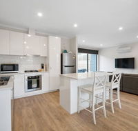 Sleek Modern Capel Sound - Accommodation Sunshine Coast