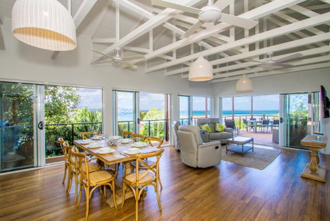 Slipaway - Accommodation Sunshine Coast 0