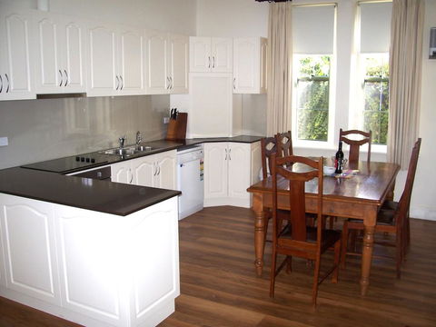 Smith Street Villa Naracoorte - Accommodation Sunshine Coast 2