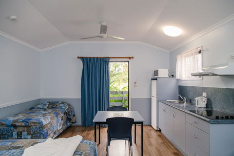 Southside Holiday Village - Accommodation Sunshine Coast 0
