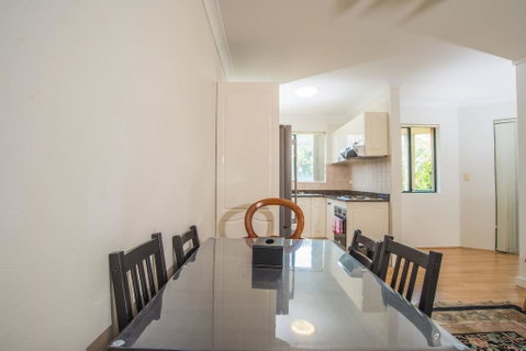 Spacious & Cozy APT@Heart Of Redfern Closes To CBD - Accommodation Sunshine Coast 1