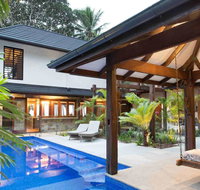 Spice At Oak Award Winning Luxury Absolute Oceanfront House Oak Beach Near Port Douglas - Accommodation Sunshine Coast