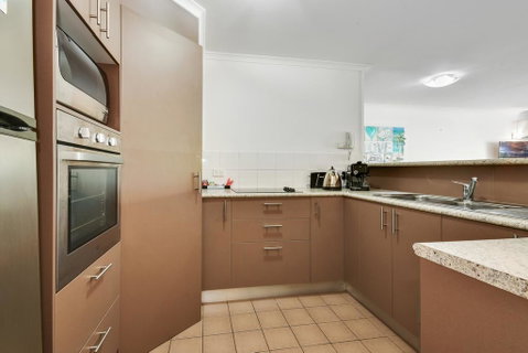 Spinnaker Apartments - Accommodation Sunshine Coast 3