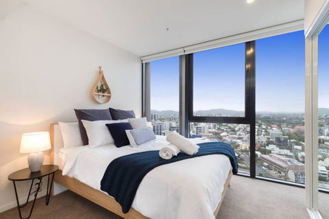 SPIRE - Fast Internet Monthly Stays W Carpark - Accommodation Sunshine Coast 1