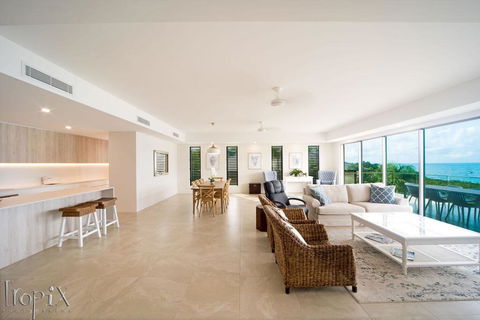 Splendeur Sur La Mer - Two Bedroom - Accommodation Sunshine Coast 0