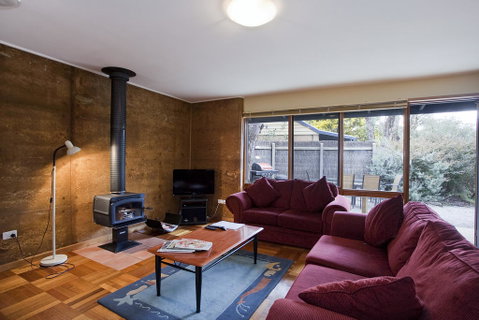 Split Point Cottages - Accommodation Sunshine Coast 0