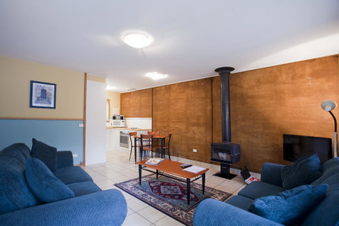 Split Point Cottages - Accommodation Sunshine Coast 3
