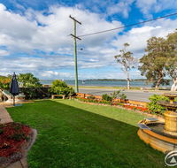 Spoil yourself with the perfect position of this first floor Unit - Accommodation Sunshine Coast
