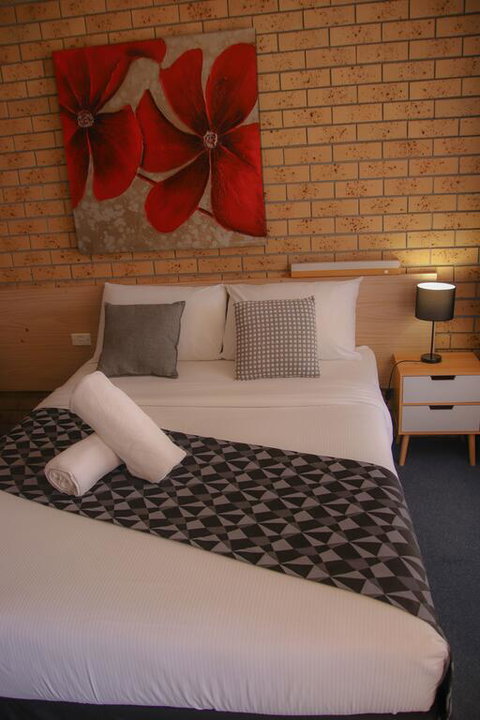 Squatters Homestead Motel - Accommodation Sunshine Coast 3