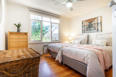St Ives Cottage - Accommodation Sunshine Coast 1