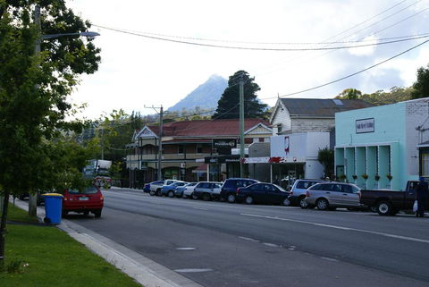 St Marys Hotel And Bistro - Accommodation Sunshine Coast 1