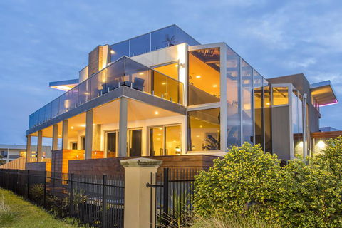 Starhaven Retreat - Accommodation Sunshine Coast 0