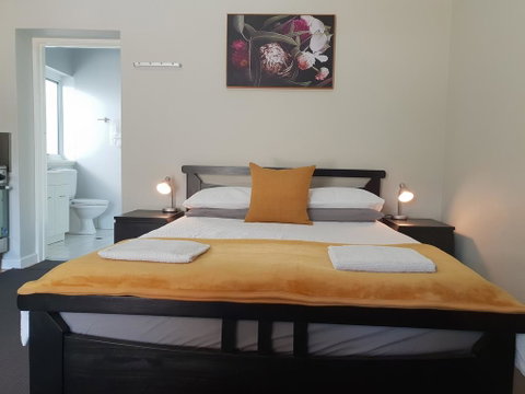 Stirling Apartments - Studio 2 - Accommodation Sunshine Coast 0