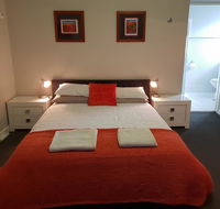 Stirling Apartments - Studio 3 - Accommodation Sunshine Coast