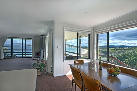 Stones Throw - Accommodation Sunshine Coast 0