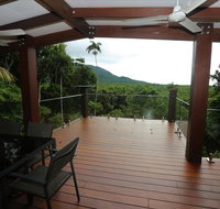 Stonewood Views - Accommodation Sunshine Coast