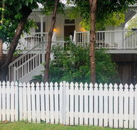 Stranded in Oz Stay in Relaxing Environment FREE WIFI NETFLIX POOL AIR CON - Accommodation Sunshine Coast