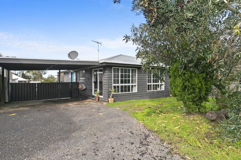 Strathmore Beach House 67 - Accommodation Sunshine Coast 1