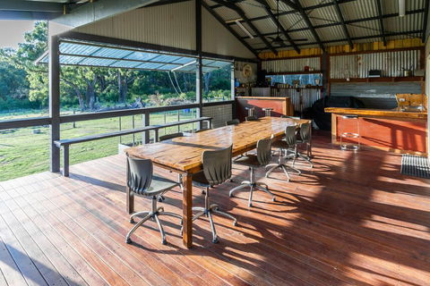 Studio 165 Hidden Gem On 50 Acres With Bay Views - Accommodation Sunshine Coast 2
