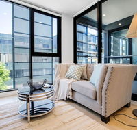 Stunning LightBright New One Bedroom APTHawthron - Accommodation Sunshine Coast