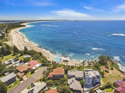 Stunning Ocean Views - Accommodation Sunshine Coast 2