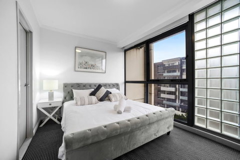 Stylish And Spacious Apt With Double Living Room - Accommodation Sunshine Coast 2