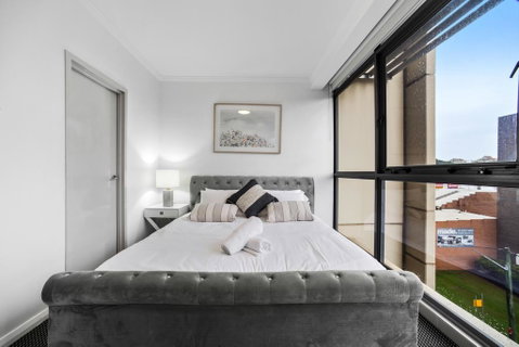 Stylish And Spacious Apt With Double Living Room - Accommodation Sunshine Coast 3