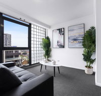 Stylish and Spacious Apt with Double living room - Accommodation Sunshine Coast
