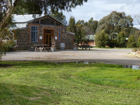 Summerfield Winery And Accommodation - Accommodation Sunshine Coast 1