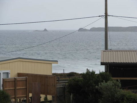 Sunderland Retreat Phillip Island - Accommodation Sunshine Coast 1