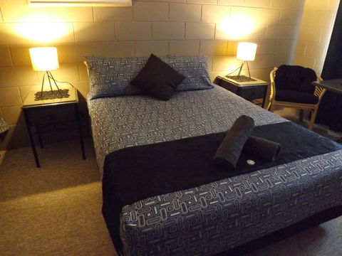 Sunbird Motel - Accommodation Sunshine Coast 2