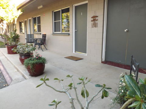 Sunbird Motel - Accommodation Sunshine Coast 0