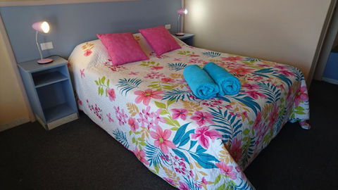Sunflower Motel - Accommodation Sunshine Coast 1
