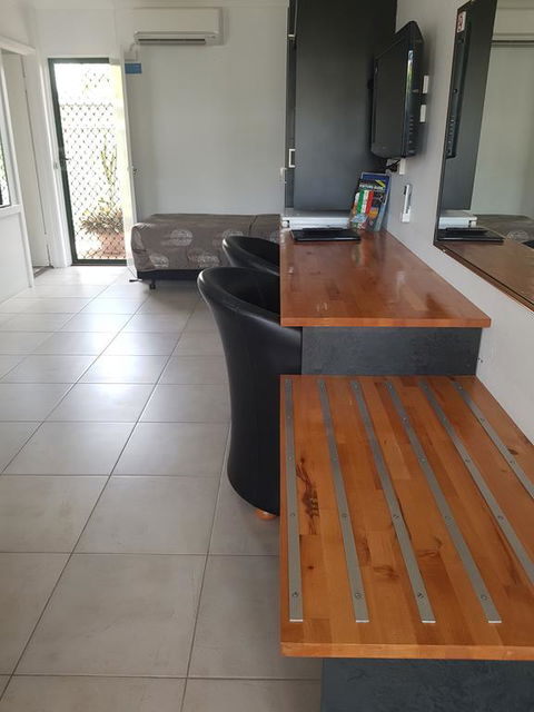 Sunseeker Motel - Accommodation Sunshine Coast 1