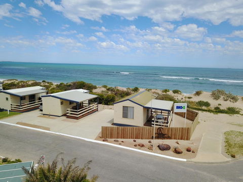 Sunset Beach Holiday Park - Accommodation Sunshine Coast 0