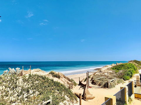 Sunset Beach Holiday Park - Accommodation Sunshine Coast 1