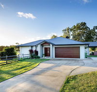 Sunset Retreat Airlie Beach Rural Getaway - Accommodation Sunshine Coast