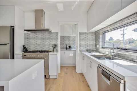Sunshine Beach House: Brand New, Stunning - Accommodation Sunshine Coast 3