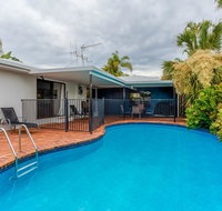 Sunyata Beach House - Rainbow Beach Beachside escape with a pool pet friendly and Wi-Fi - Accommodation Sunshine Coast
